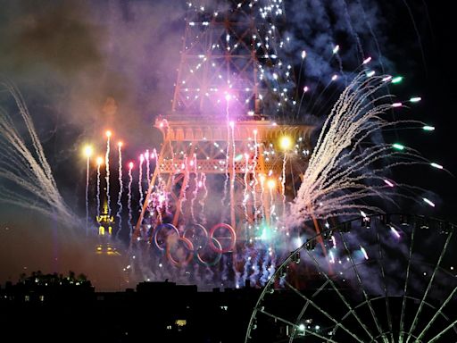 14-juillet : les images grandioses du feu d’artifice olympique à Paris