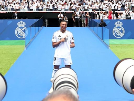 La foto más viral del primer día de Mbappé como madridista