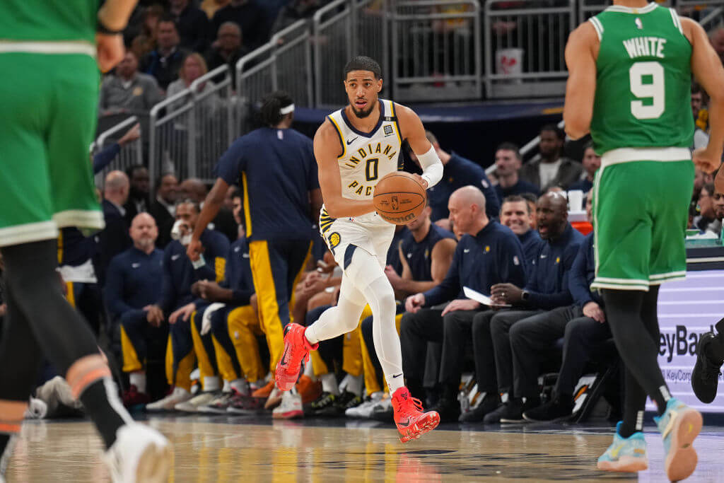 Can the Pacers upset the Celtics? Plus, a Lakers' coaching search update