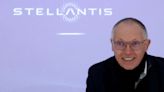 Patron de Stellantis, Carlos Tavares va gagner jusqu’à 36 millions d’euros, le PS veut légiférer - INTERVIEW