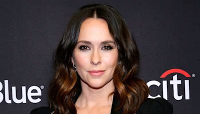 Jennifer Love Hewitt Was 'Living It Up' Wearing a Bridal Gown and Filming Maddie’s Wedding on“ 9-1-1 ”(Exclusive)