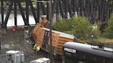 Train derailment shuts down Steel Bridge Monday morning