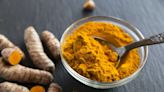 How Much Turmeric Should I Take Daily For My Bad Knees? A Review By Nutrition Professionals