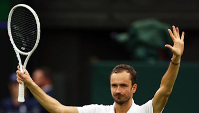 Wimbledon PIX: Medvedev outlasts Sinner to reach semis