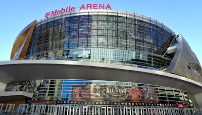 Hall of Fame Series returns to Las Vegas for college basketball's opening night