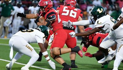 High School Football: Marshall falls to rival Longview, 42-7, at home