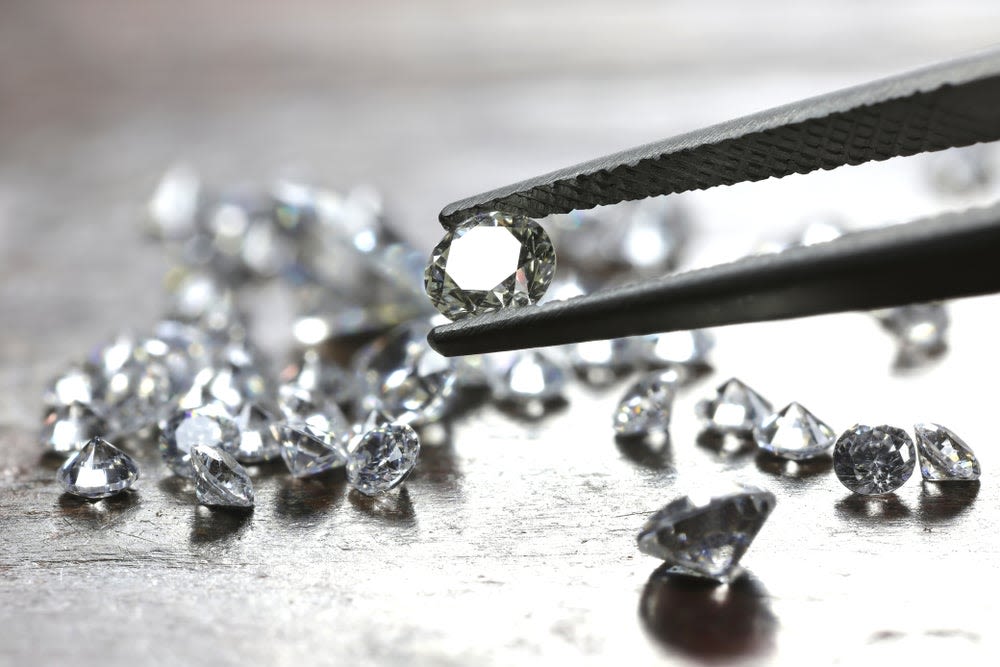 Diamond mining giant De Beers experiences 21% revenue decline in H1 2024