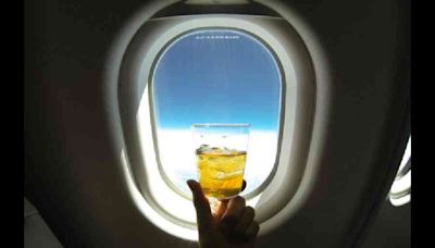 High on: Is it a bad idea to drink alcohol on an airplane?