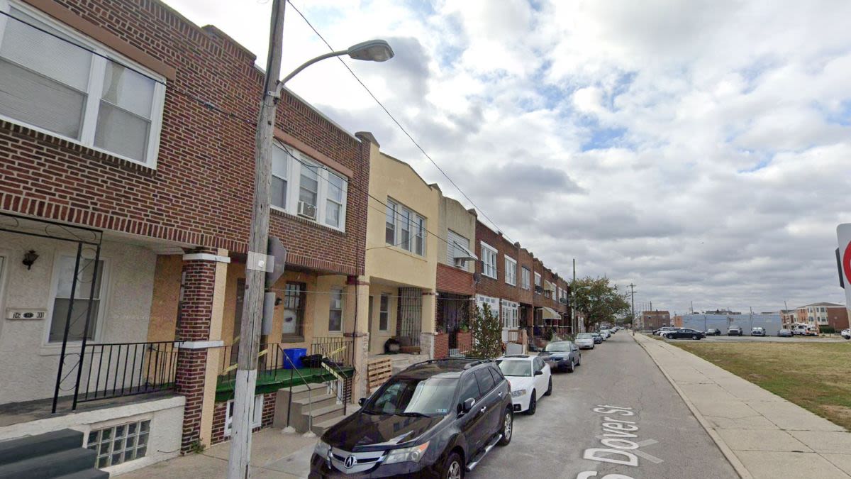 Pitbull shot, killed by police after attacking pomeranian, officer in South Philadelphia