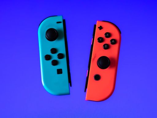 Want to Play iPhone and iPad Games With a Controller? Use Your Nintendo Switch Joy-Cons