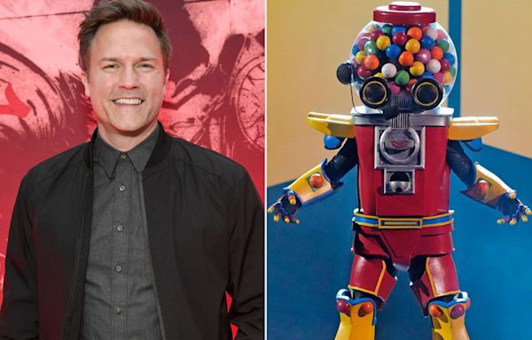 ...His 'Ginny & Georgia' Costars Recognized Him on as The Masked Singer's Gumball Thanks to Cast Karaoke Nights (Exclusive)