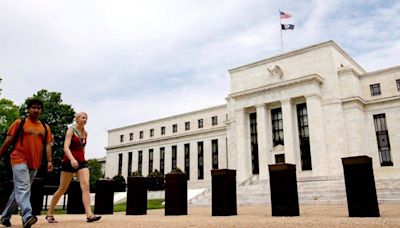Fed「最鷹」官員放話：通膨若保持高點「不排除加息」