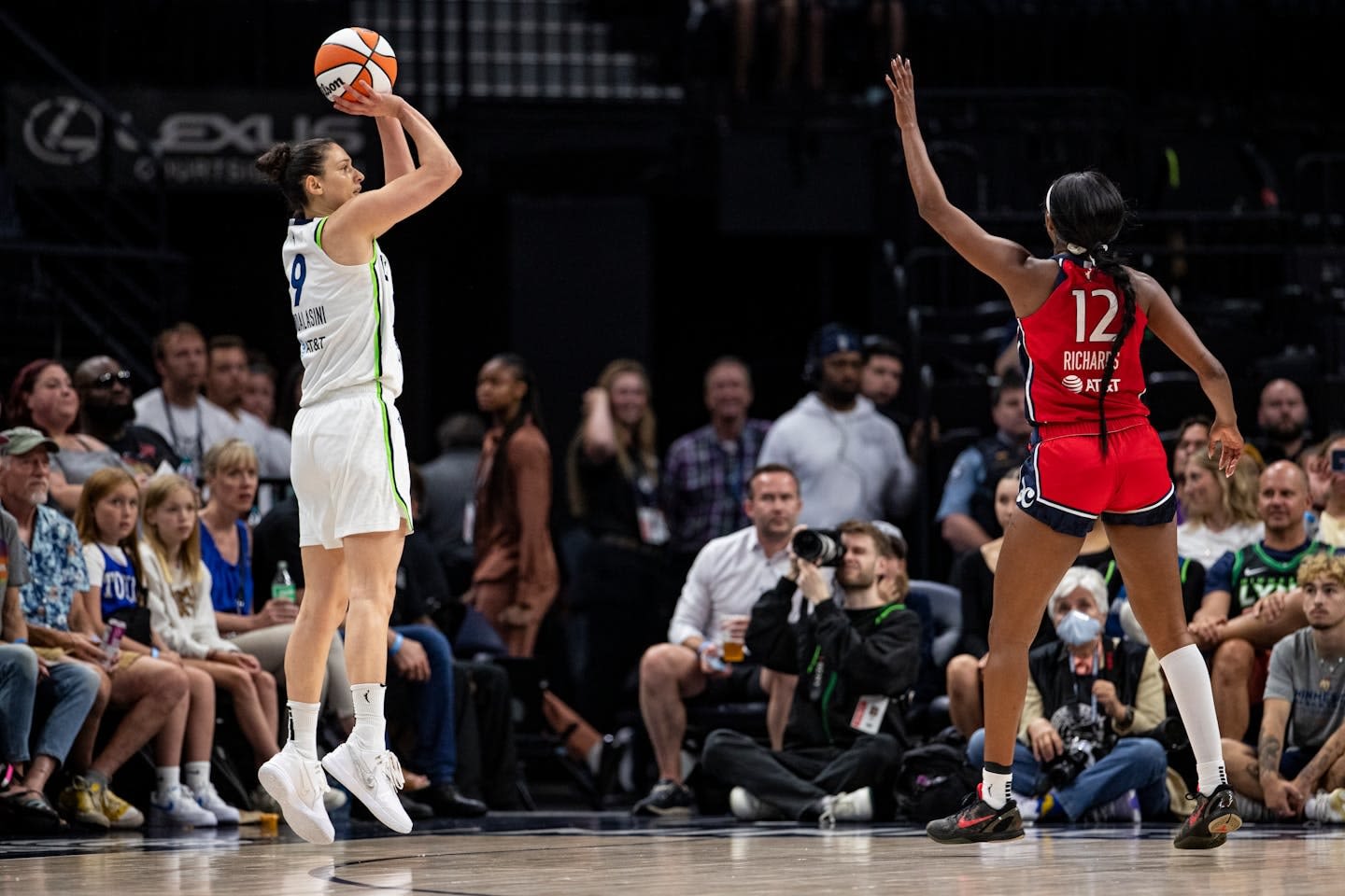 Without Collier, Lynx defeat Mystics 74-67 to return to the win column