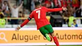 VIDEO: ¡CR7 es eterno! Cristiano Ronaldo convierte un golazo de antología en el amistoso de Portugal contra Irlanda | Goal.com México