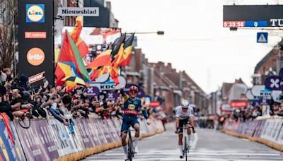 Mads Pedersen gana el Gent-Wevelgem después de un épico enfrentamiento con Van der Poel