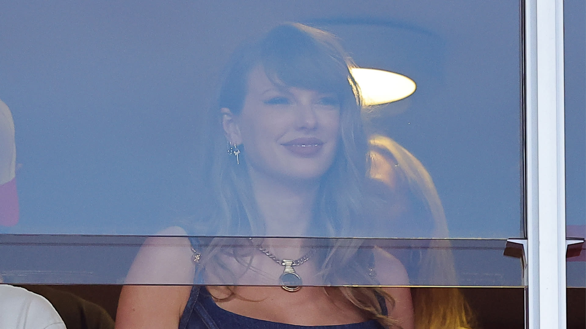 Taylor Swift sits away from Brittany Mahomes after her public support for Trump