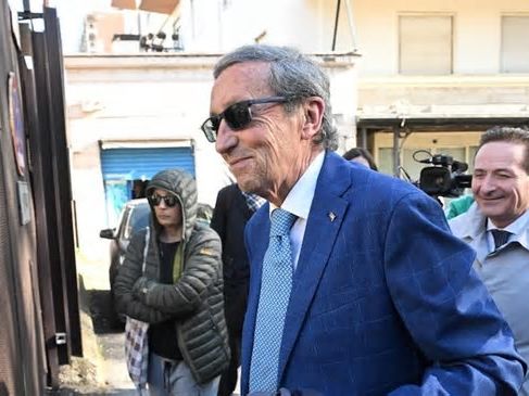 Casa Montecarlo, sentenza su Fini slitta al 30 aprile. La procura ha chiesto 8 anni