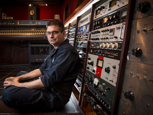 Iconic Chicago producer, musician Steve Albini dies at 61