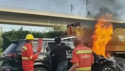 影/華為問界M7電動車撞上灑水車 疑「車門打不開」釀3死登陸網熱搜