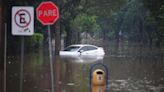 Saiba como recorrer ao seguro de imóveis e veículos em função das perdas pela enchente