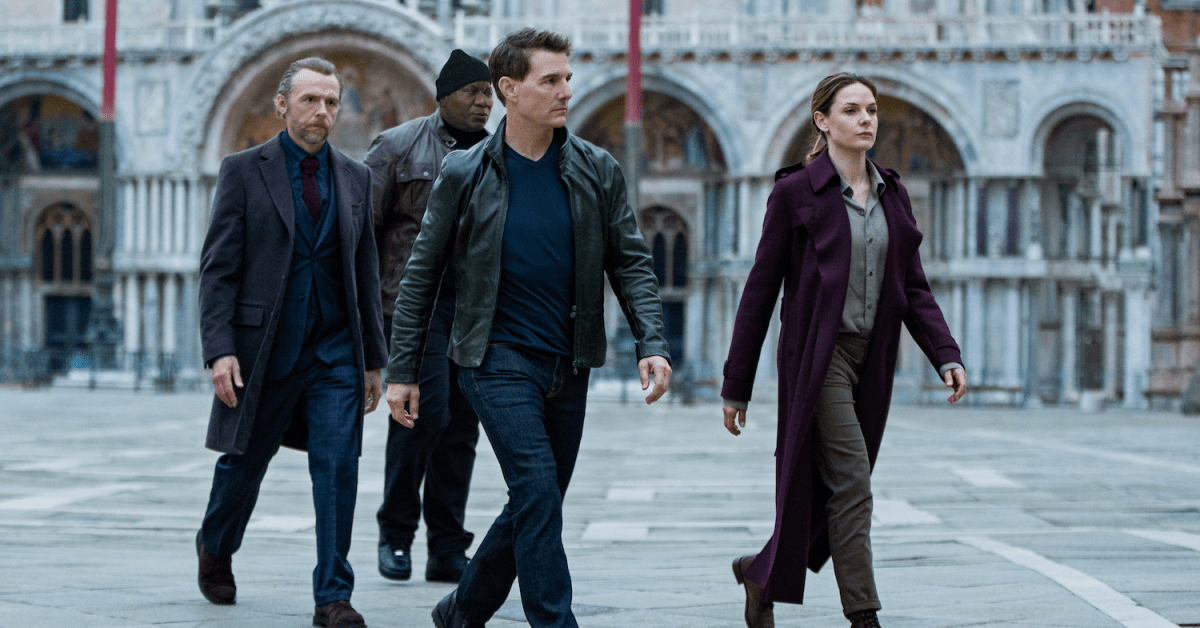 Tom Cruise Spotted in Leaked Footage On Set of New Mission: Impossible