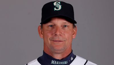 Former MLB infielder, coach Mike Brumley dies in car crash at 61