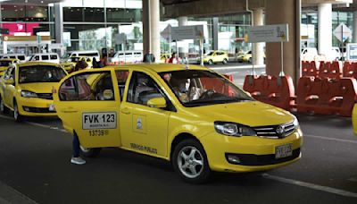 Así puede identificar la tarjeta de control de taxistas en Bogotá para interponer quejas