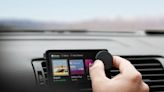 Spotifys Produkt „Car Thing“ sorgt für Ärger: Nutzer fordern Entschädigung für das kleine Touchscreen-Gerät