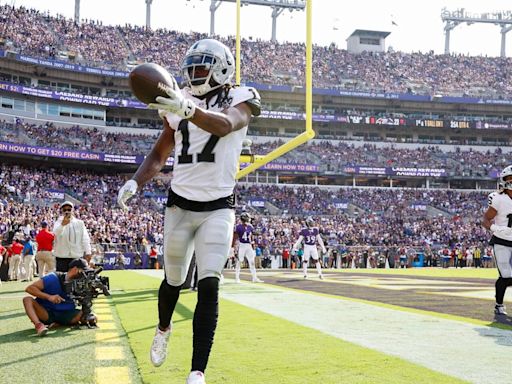 Raiders and Gardner Minshew learn good things happen when Davante Adams gets the ball