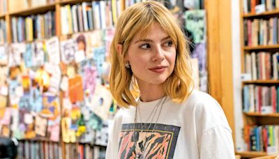 Lucy Boynton crea el soundtrack de su vida en ‘The Greatest Hits’; la cinta está en esta plataforma