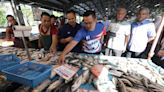 Exco calls for the creation of a cashless payment mechanism for Johor People’s Agro Bazaars’ sellers statewide