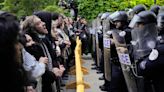 Policía desmantela campamento pro Palestina en la Universidad de Chicago