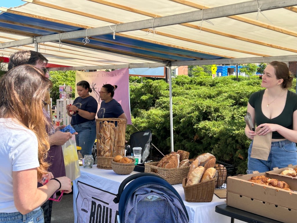 Take a bite out of farmers markets in Chicago suburbs, northwest Indiana