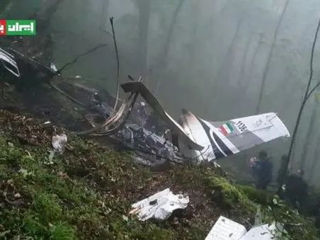 伊朗公布總統罹難紀錄片 直升機神秘失聯