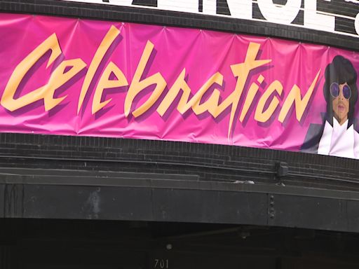 Crowds gather in Minneapolis to honor 40 years of 'Purple Rain'