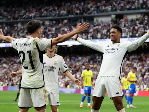 El Real Madrid gana fácil al Cádiz...y espera al Girona-Barça