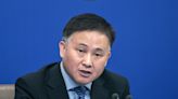 PBOC Governor Downplays Yuan, Deflation Risks After GDP Surprise