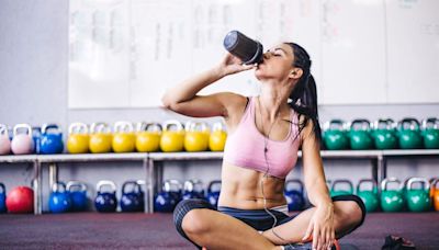 Water Vs. Sports Drinks: Which Is Better For Thirst, Exercise, Summer Heat?