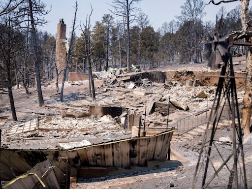 After wildfires ravage Ruidoso, New Mexico, leaving 2 dead, floods swamp area