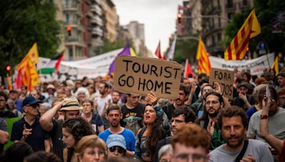 ‘Tourists go home:’ Anti-tourism protesters in Barcelona shoot visitors with water guns