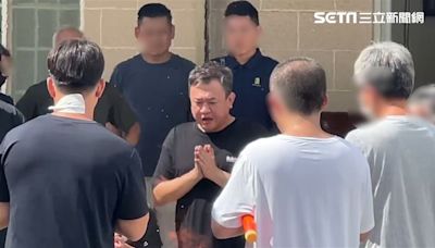 吳健保醫院病逝享壽74歲 議員子替父「燒魂轎」：椎心之痛，難以承受