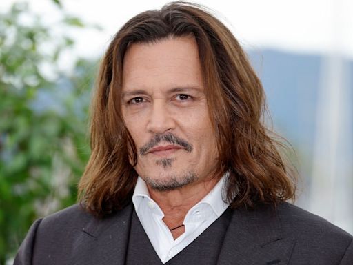 Johnny Depp expande su carrera con un show inmersivo que incluye sus objetos personales