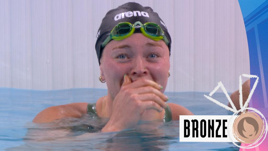 Paris 2024 Olympics video: Mona McSharry wins 100m breaststroke bronze for Ireland