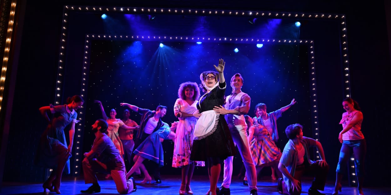 Review: TOOTSIE Sparkles at Theatre by the Sea