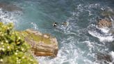 En imágenes: Así fueron las labores de desactivación de tres obuses en la costa de Gijón