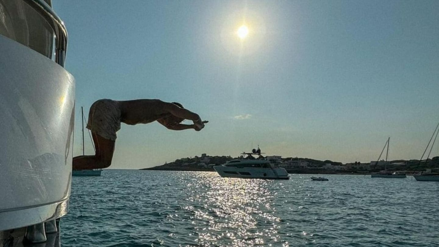 Formula 1 Summer Break - F1 Drivers Show Off Their Holidays