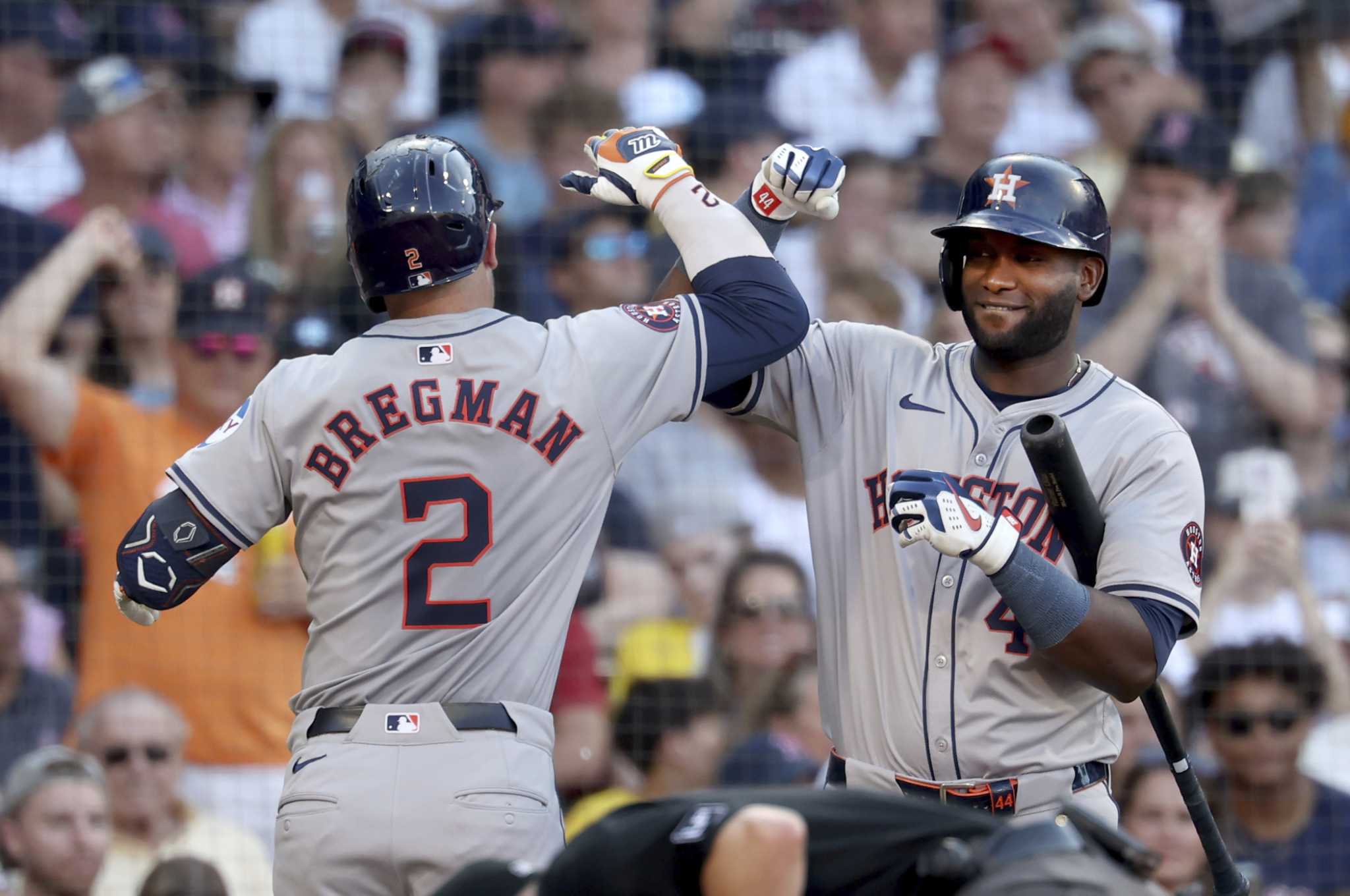 Yordan Alvarez belts 2 home runs, drives in 3 to lift Astros to 5-4 win over Red Sox