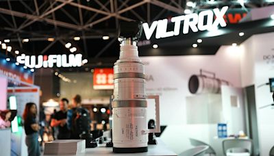 Size counts: Viltrox LUNA 42-420mm T5.6 large format cine zoom lens