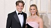 How Deacon Became Mom Reese Witherspoon's Last Minute (And Well-Dressed) Red Carpet Date
