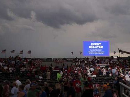 Trump cancels rally in North Carolina because of weather